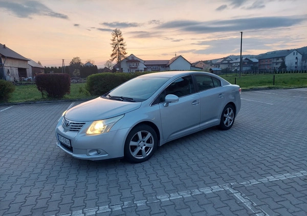 Toyota Avensis cena 22900 przebieg: 216000, rok produkcji 2009 z Busko-Zdrój małe 56